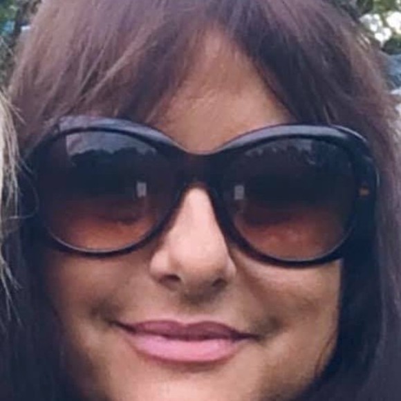 Meet your Posher, Sara - Picture 1 of 1